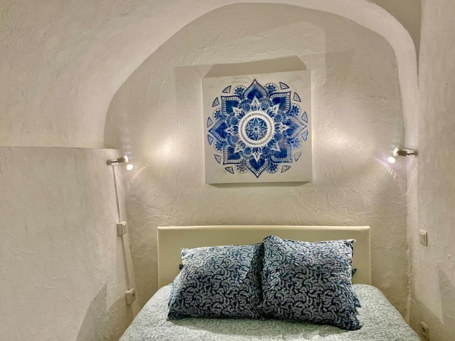 Vieux-nice 2 Pieces En Duplex Appartement